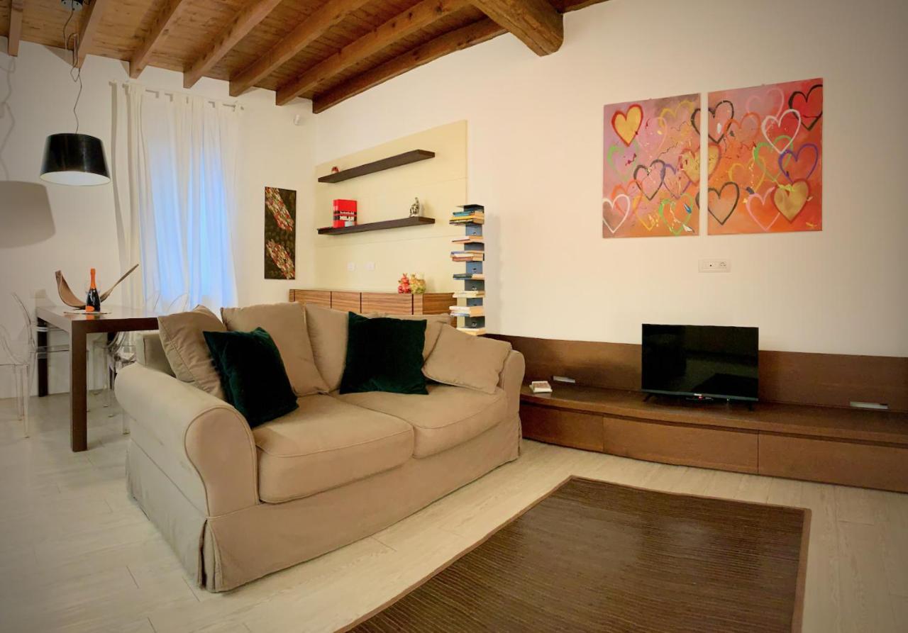 Ca' Stella Milano - Appartamento Accogliente E Romantico In Contesto Storico - Cozy And Romantic Flat In Milano Exteriör bild
